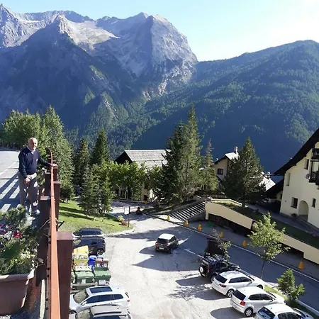 Jackson Sauze di Cesana