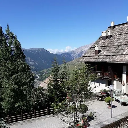 Jackson Apartament Sauze di Cesana